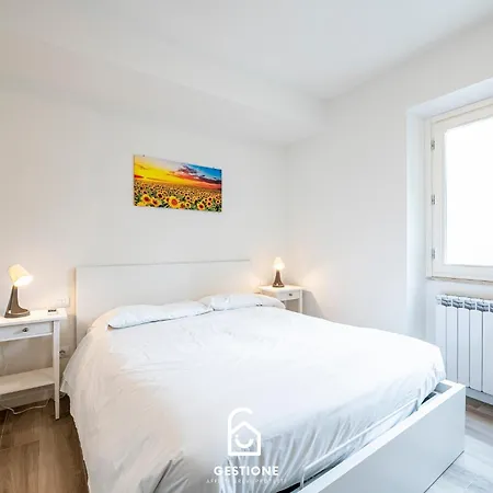 Luxury Con Doppia Terrazza E Posto Auto Apartment *